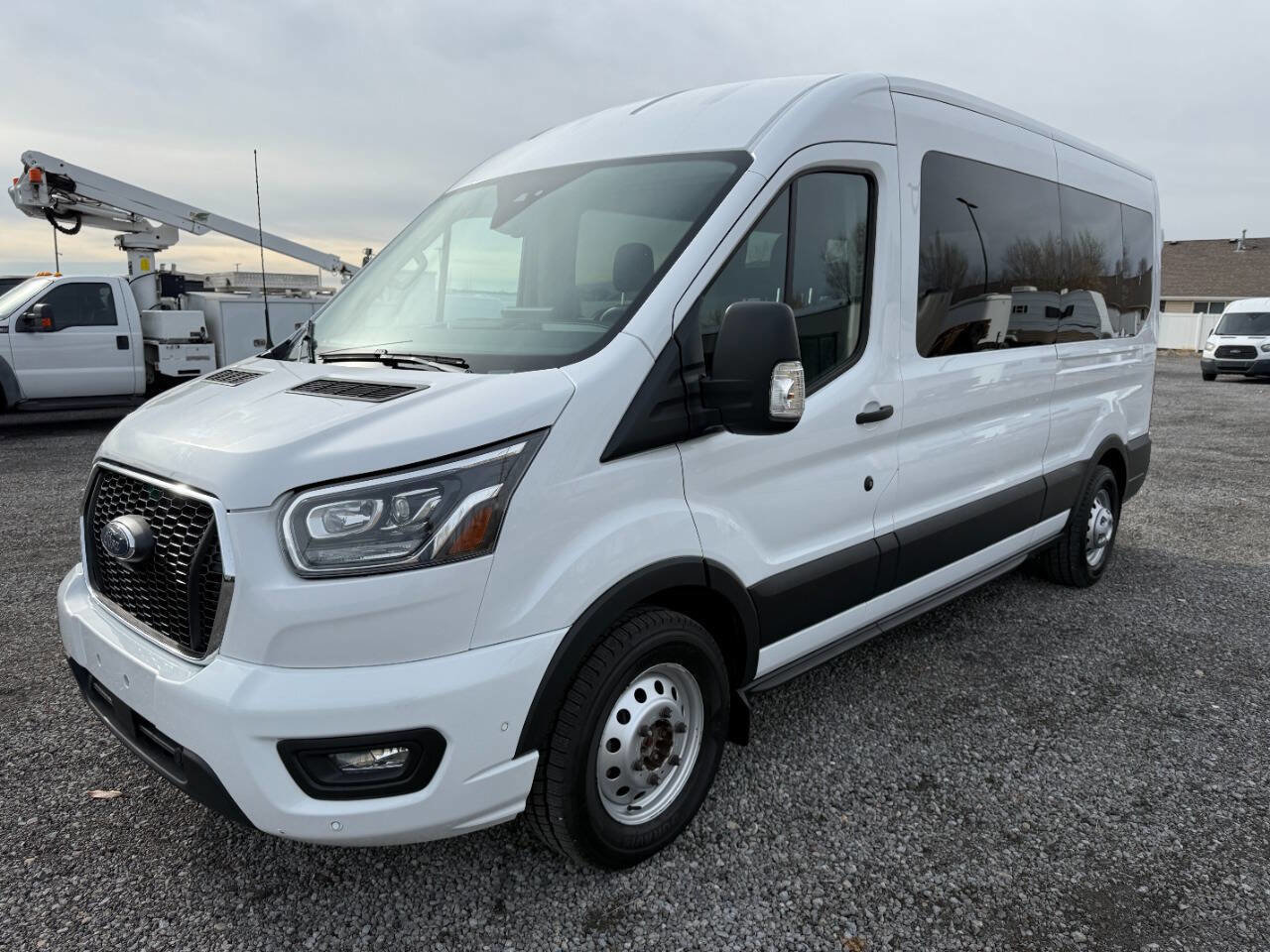 Used 2023 Ford Transit 350 XLT image 7