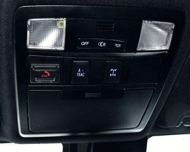 Used 2020 Toyota Tacoma TRD Off-Road image 28