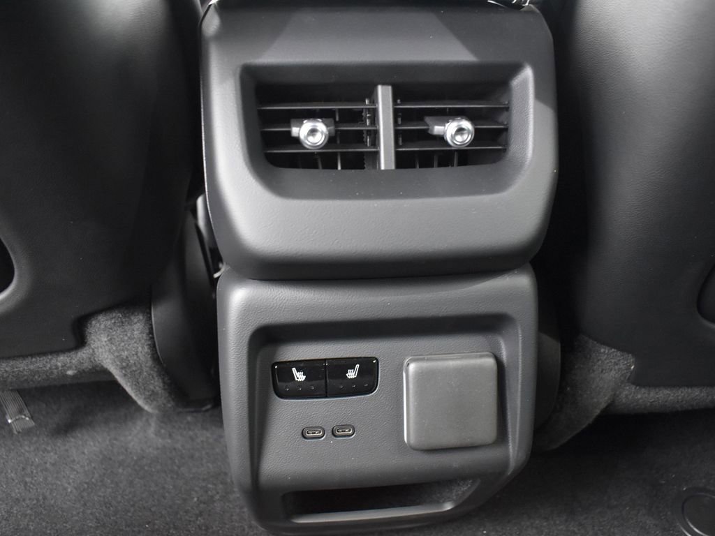 New 2026 Cadillac Optiq Sport 2 w/ LPO, Floor Liner Package image 29