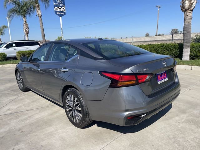 Used 2023 Nissan Altima 2.5 SV FWD image 6