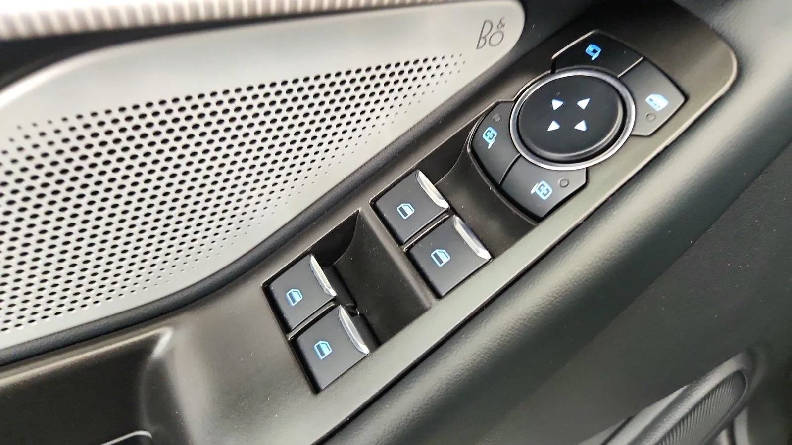 Used 2025 Ford Explorer ST w/ Sun And Sound Package RWD image 23