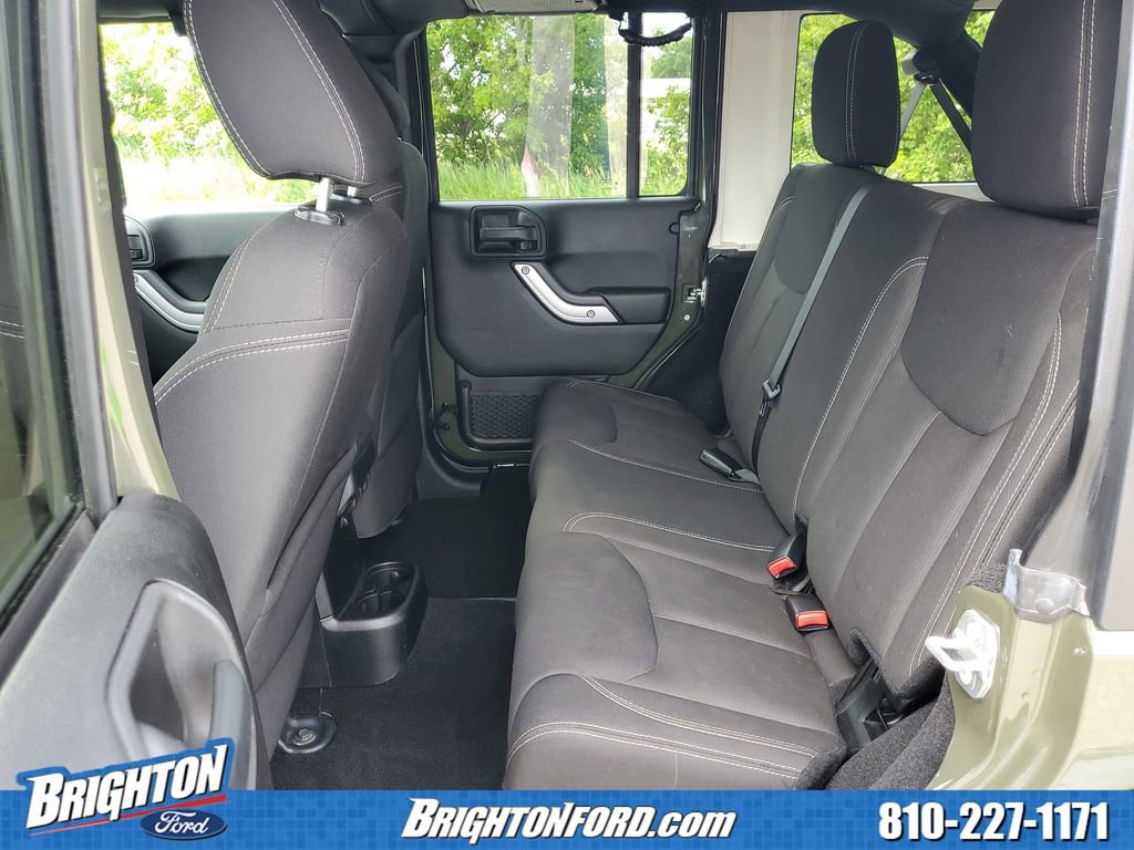 Used 2015 Jeep Wrangler Unlimited Sahara AWD/4WD image 11