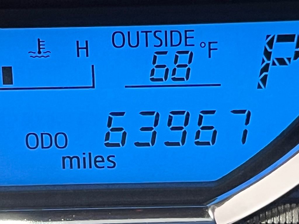 Used 2015 Toyota RAV4 Limited w/ Technology Package image 17