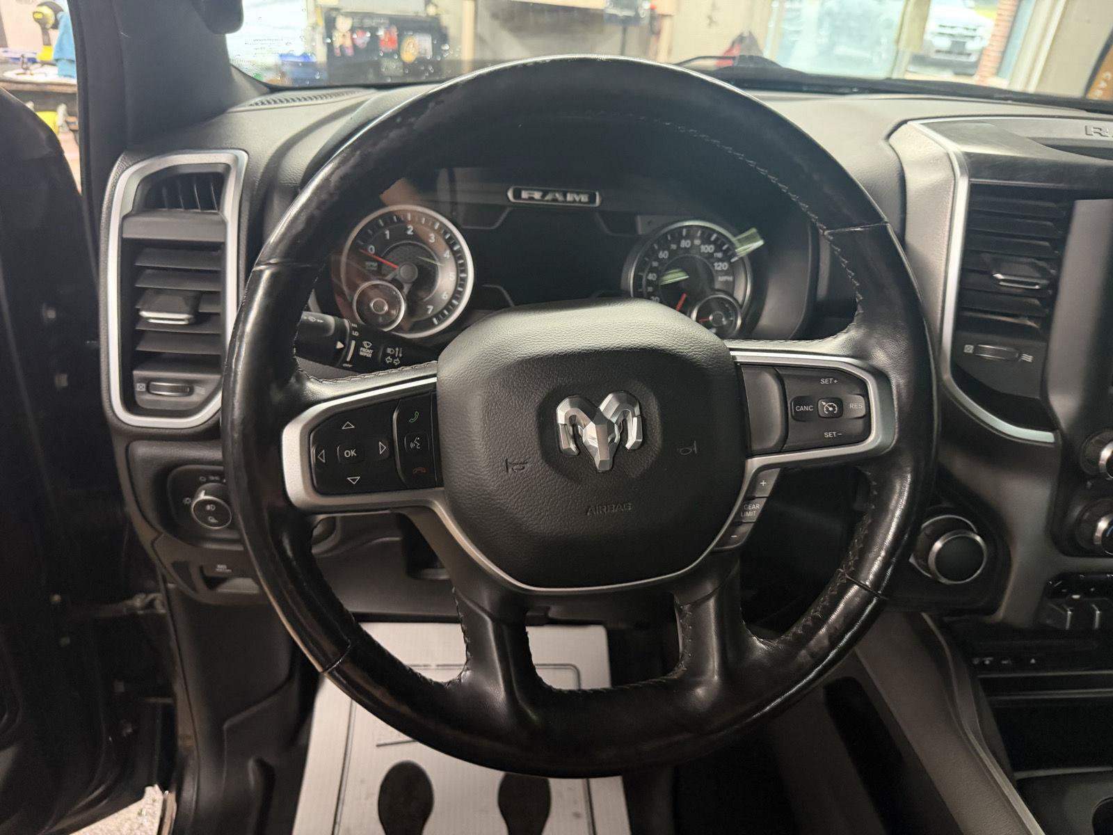 Used 2019 RAM 1500 Big Horn AWD/4WD image 14