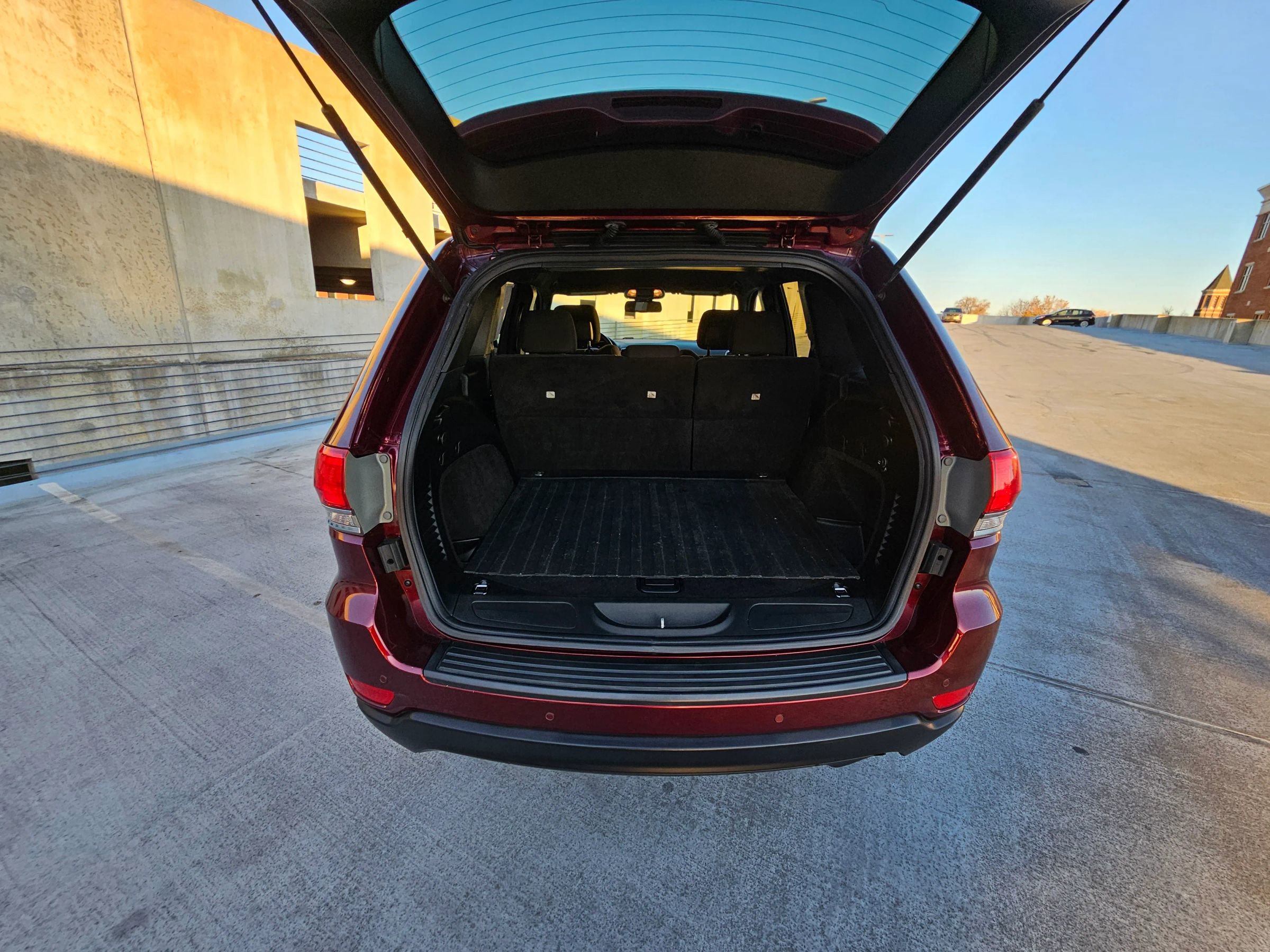 Used 2016 Jeep Grand Cherokee Laredo w/ Quick Order Package 23E image 21