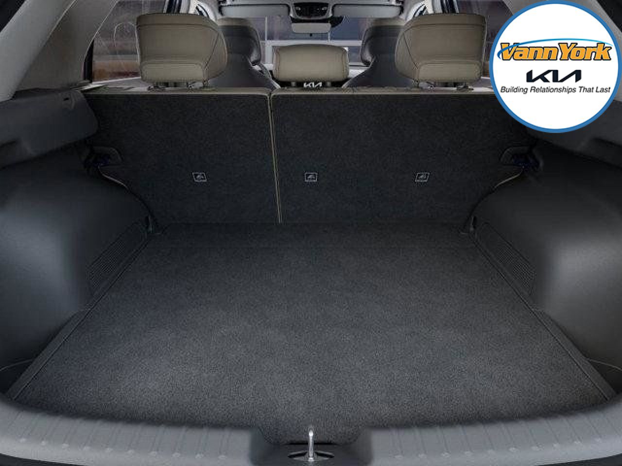 New 2025 Kia Niro EX Touring image 18