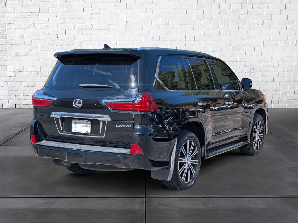Used 2021 Lexus LX 570 4WD w/ Luxury Package image 7