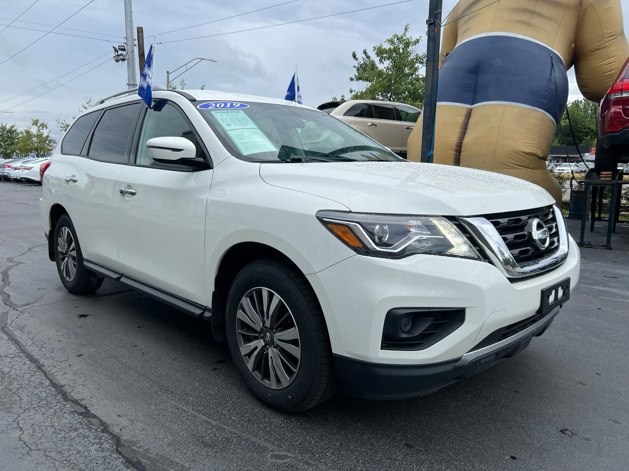 Used 2019 Nissan Pathfinder S image 7
