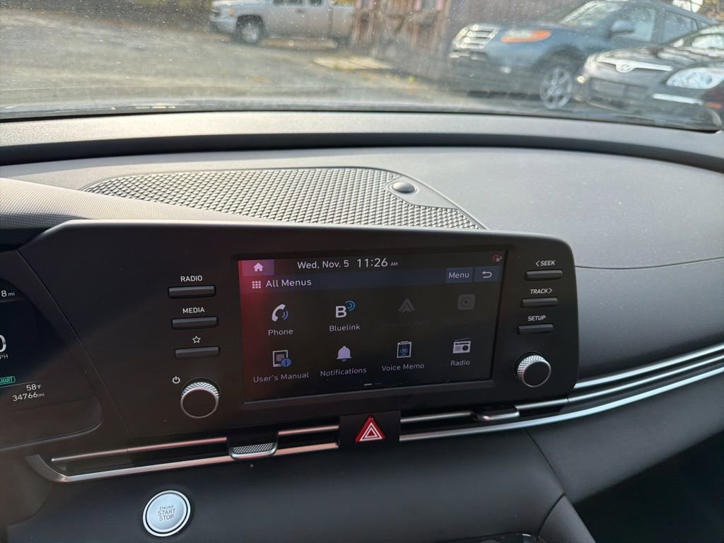 Used 2022 Hyundai Elantra SEL image 19