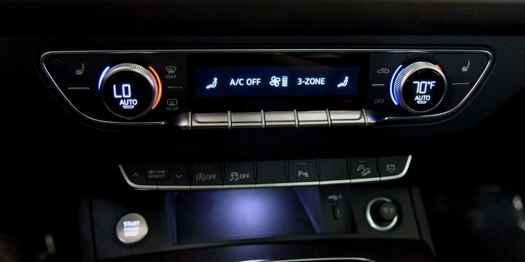 Used 2023 Audi Q5 2.0T Premium w/ Convenience Package image 20