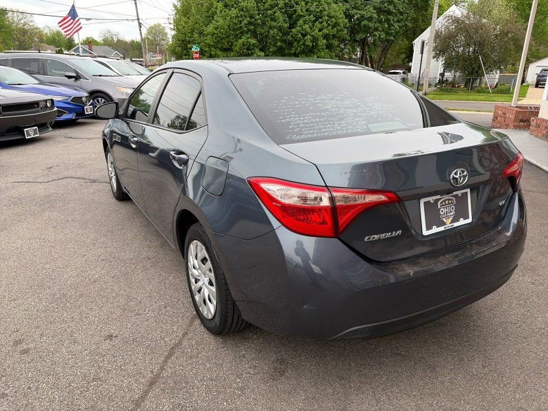 Used 2018 Toyota Corolla LE FWD image 7