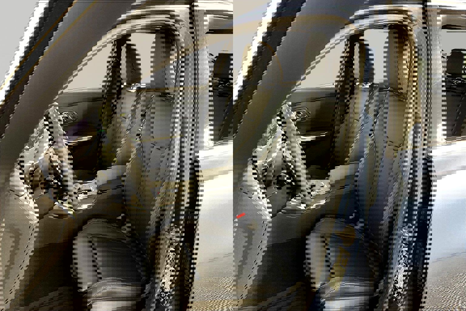 Certified 2025 BMW 330i xDrive Sedan w/ Premium Package image 25