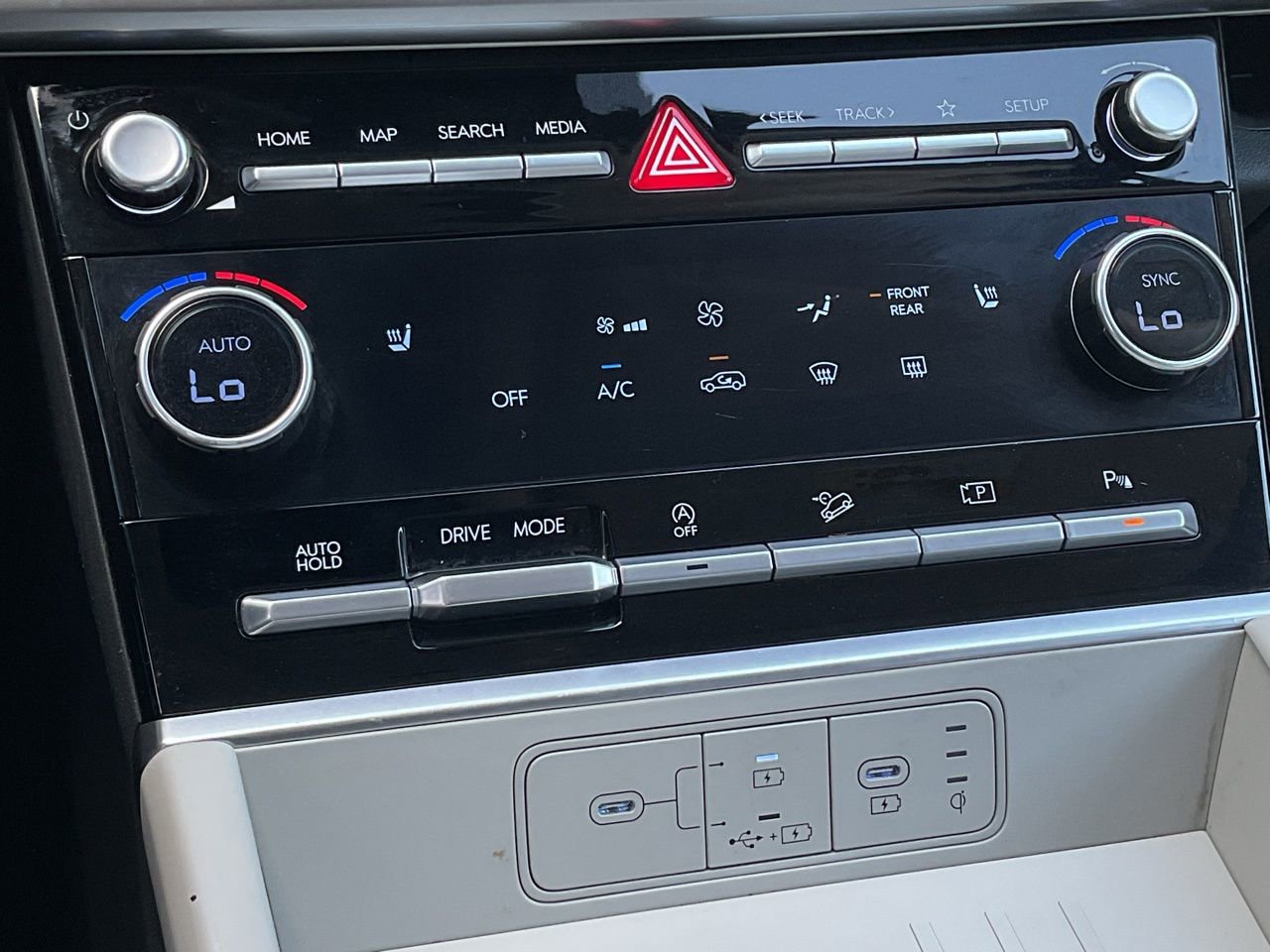 Used 2025 Hyundai Santa Fe SEL image 37