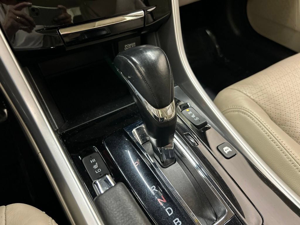 Used 2017 Honda Accord EX-L image 23