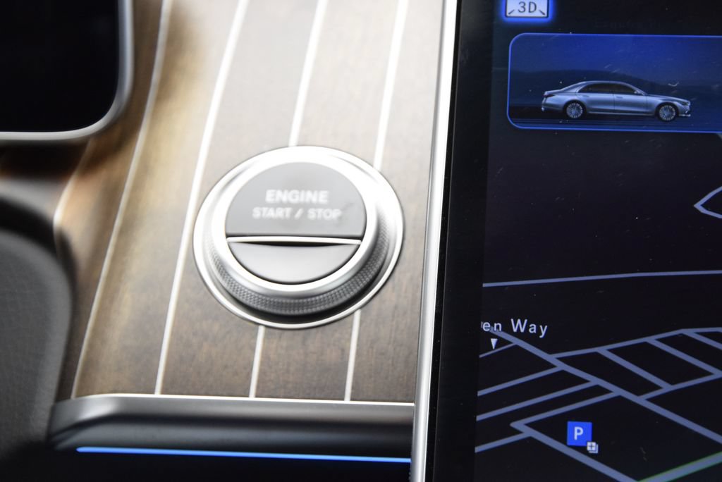 Used 2026 Mercedes-Benz S 580e 4MATIC Sedan image 32