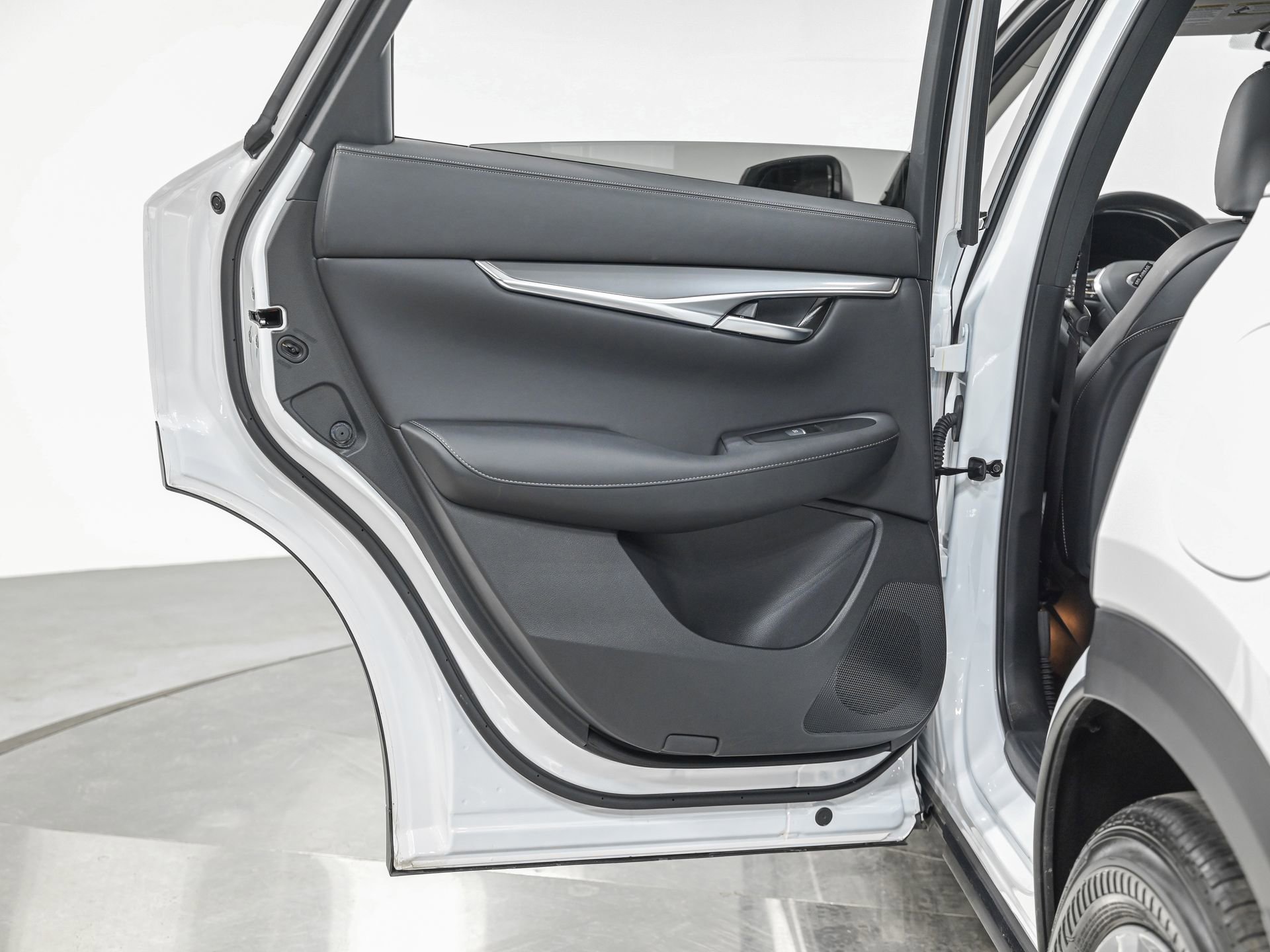 Used 2025 INFINITI QX50 Pure image 27