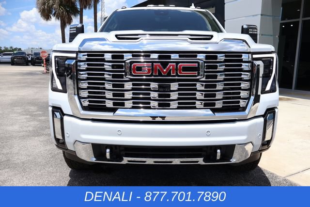 New 2026 GMC Sierra 3500 Denali w/ Denali Reserve Package AWD/4WD image 3