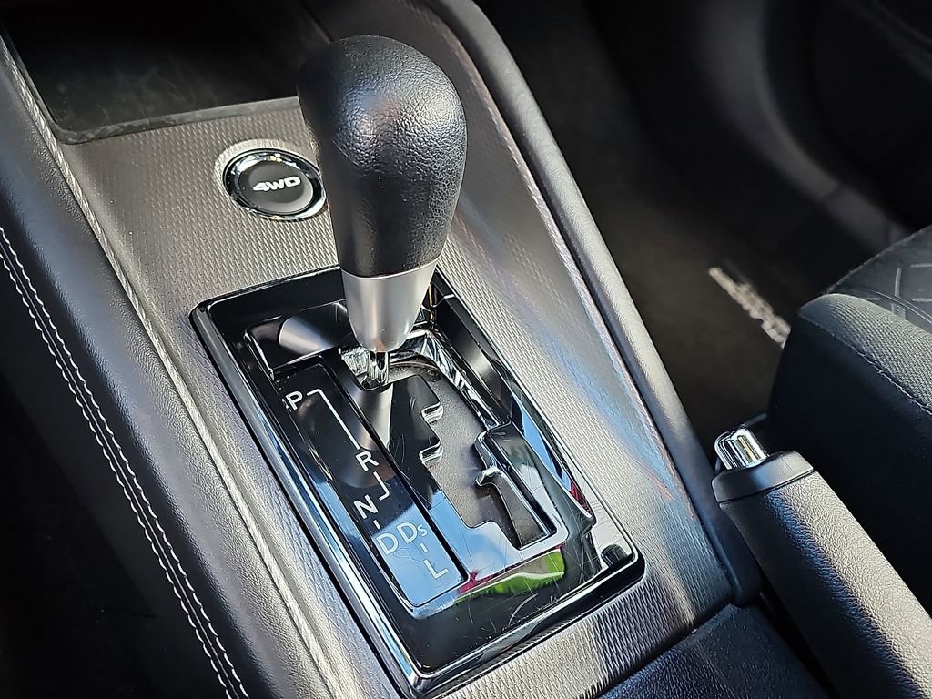 Used 2025 Mitsubishi Outlander Sport ES image 14