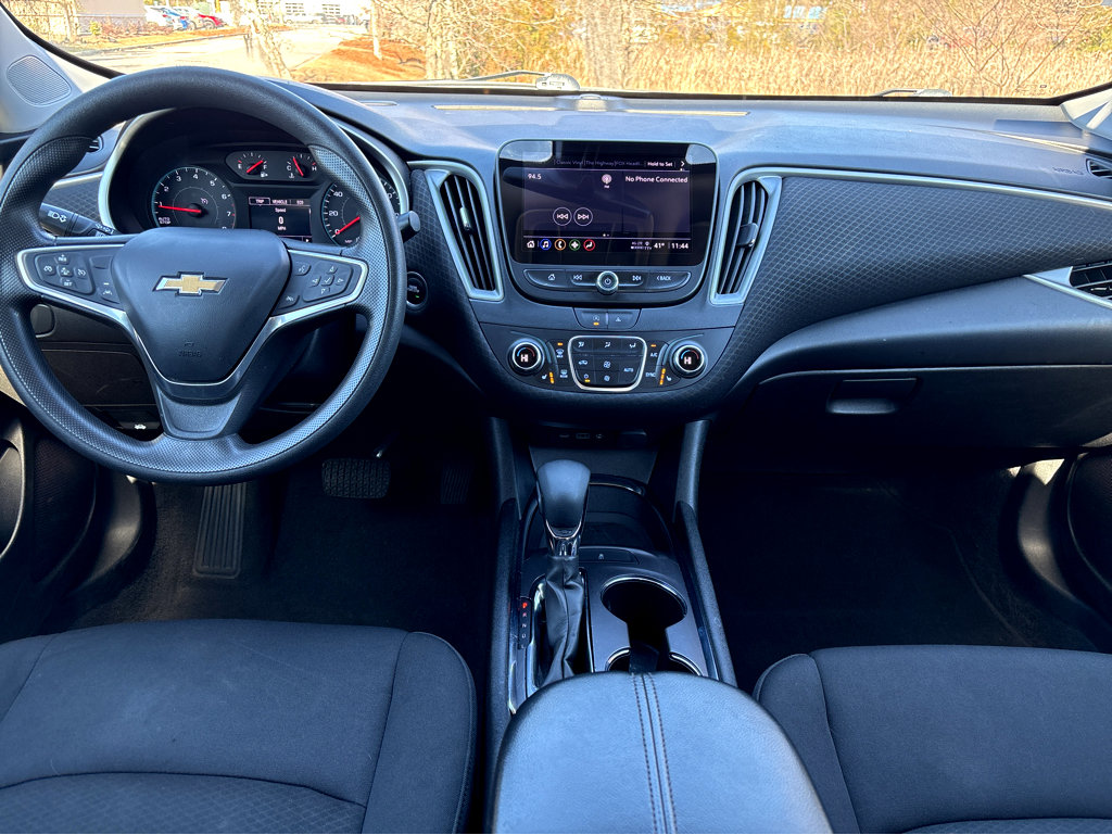 Used 2023 Chevrolet Malibu LT image 4