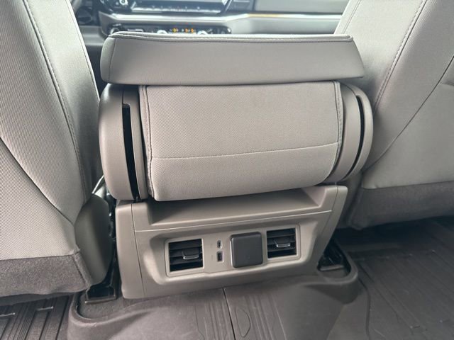 Used 2025 GMC Sierra 2500 SLE w/ SLE Value Package; image 33