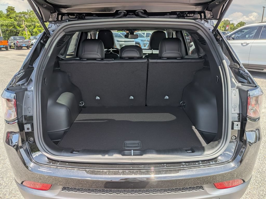 New 2026 Jeep Compass Latitude AWD/4WD image 28