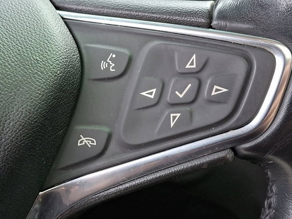 Used 2019 Chevrolet Equinox LT w/ Sun & Navigation Package AWD/4WD image 22