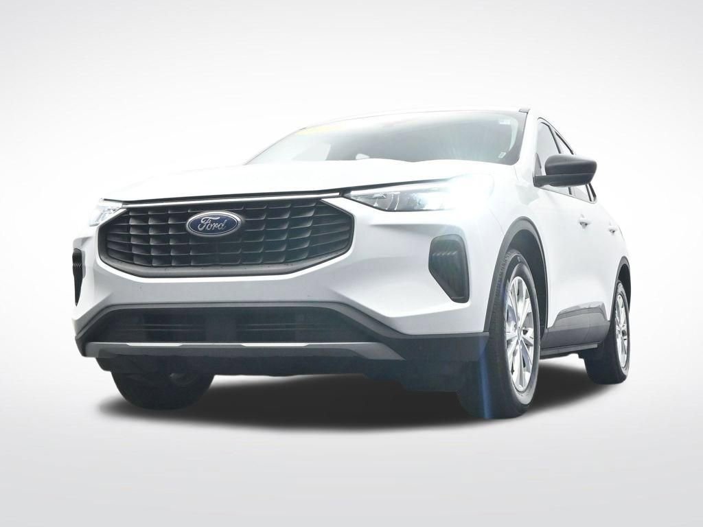 Used 2024 Ford Escape Active w/ Cold Weather Package FWD image 33