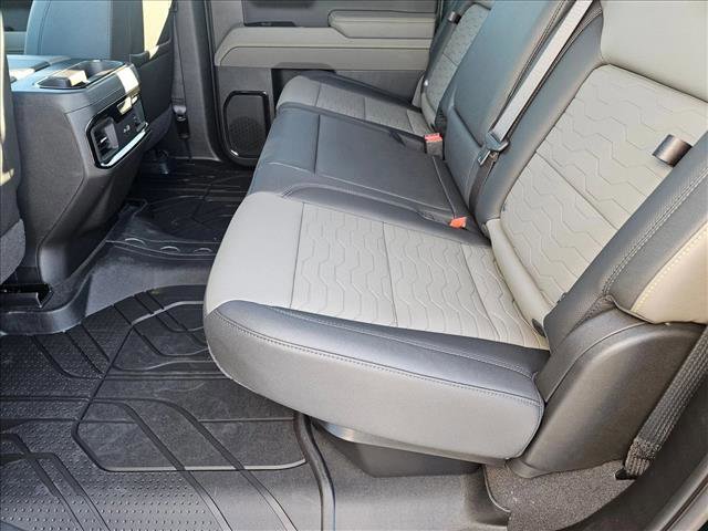 New 2026 Chevrolet Silverado 1500 ZR2 image 18