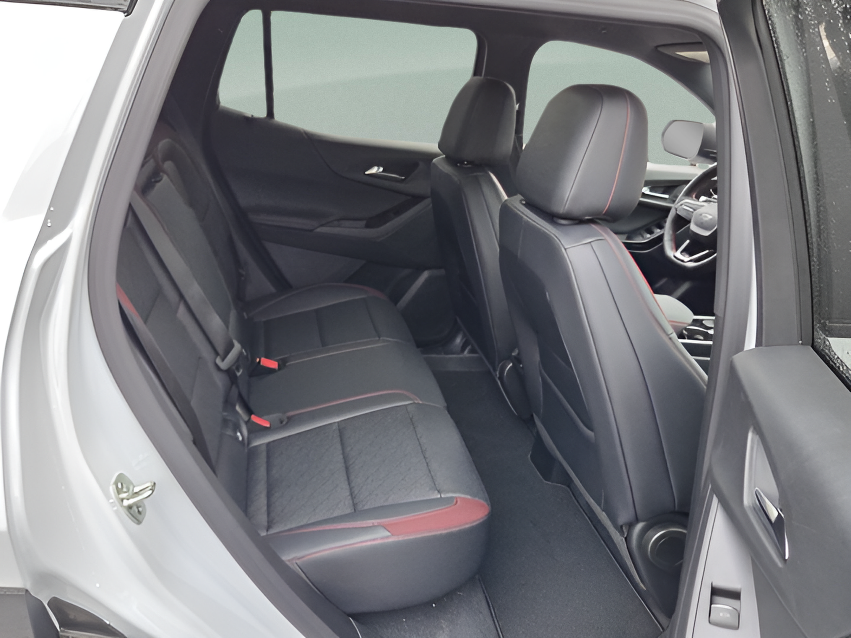 New 2027 Chevrolet Equinox RS FWD image 17