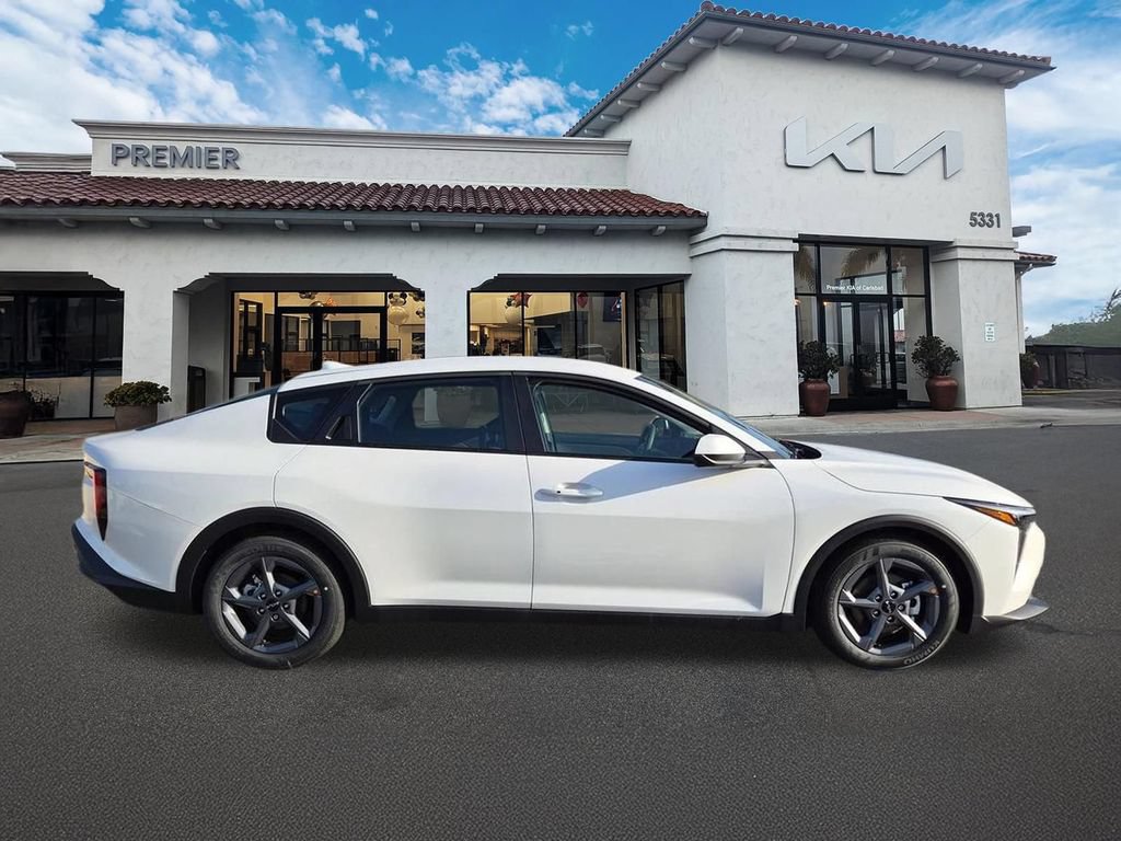 New 2026 Kia K4 FWD image 9