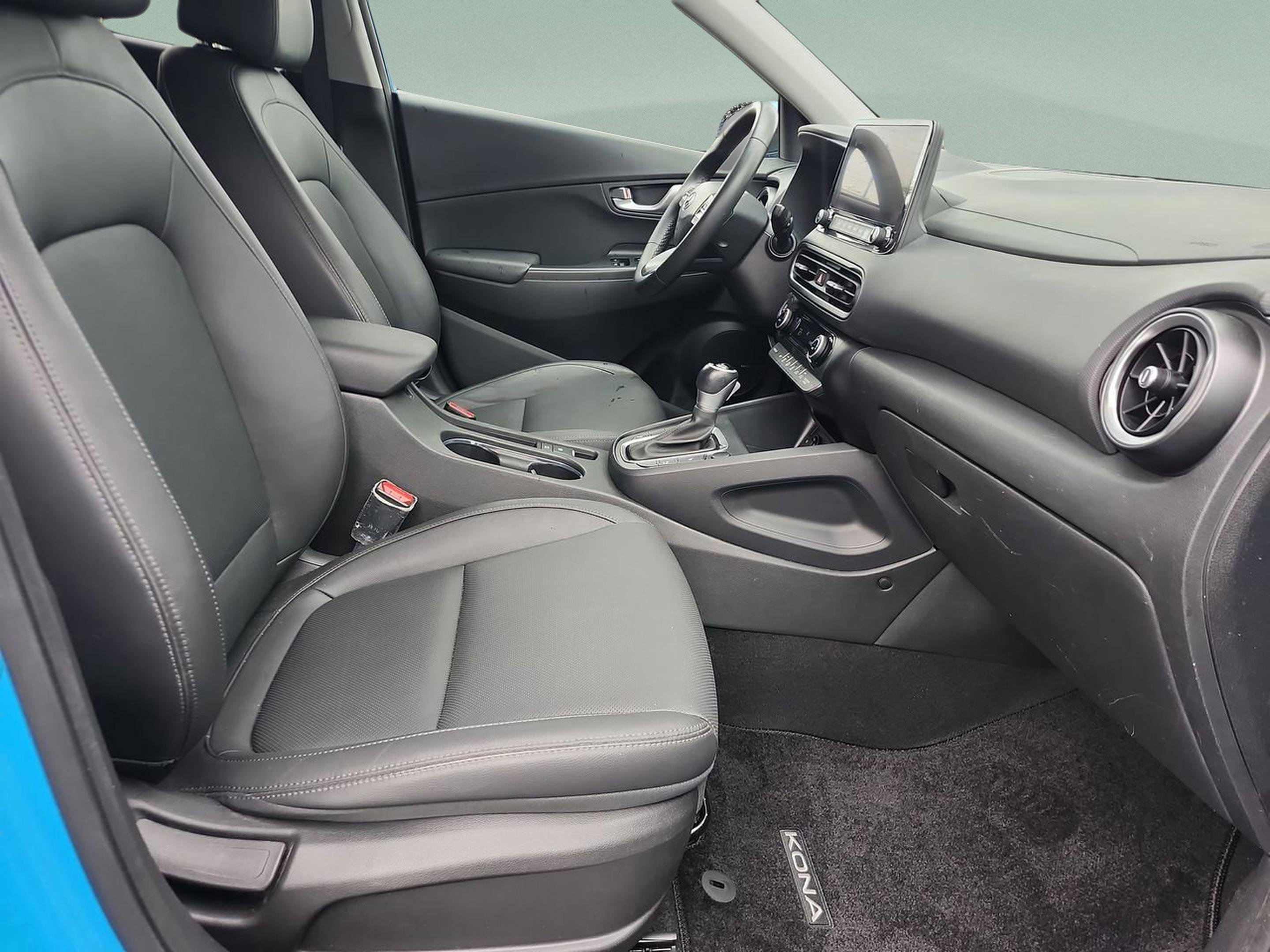 Certified 2022 Hyundai Kona Limited FWD image 18