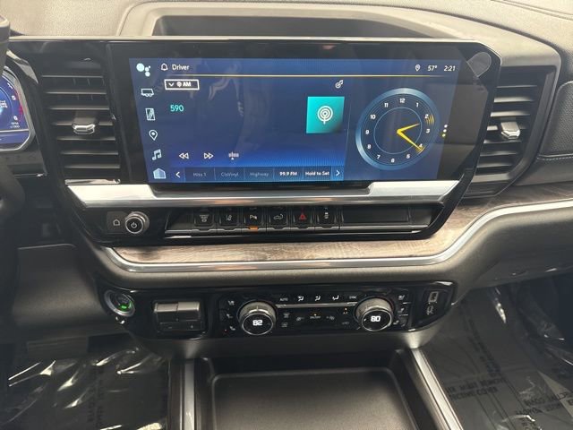 Used 2024 Chevrolet Silverado 3500 LTZ w/ LTZ Convenience Package image 21