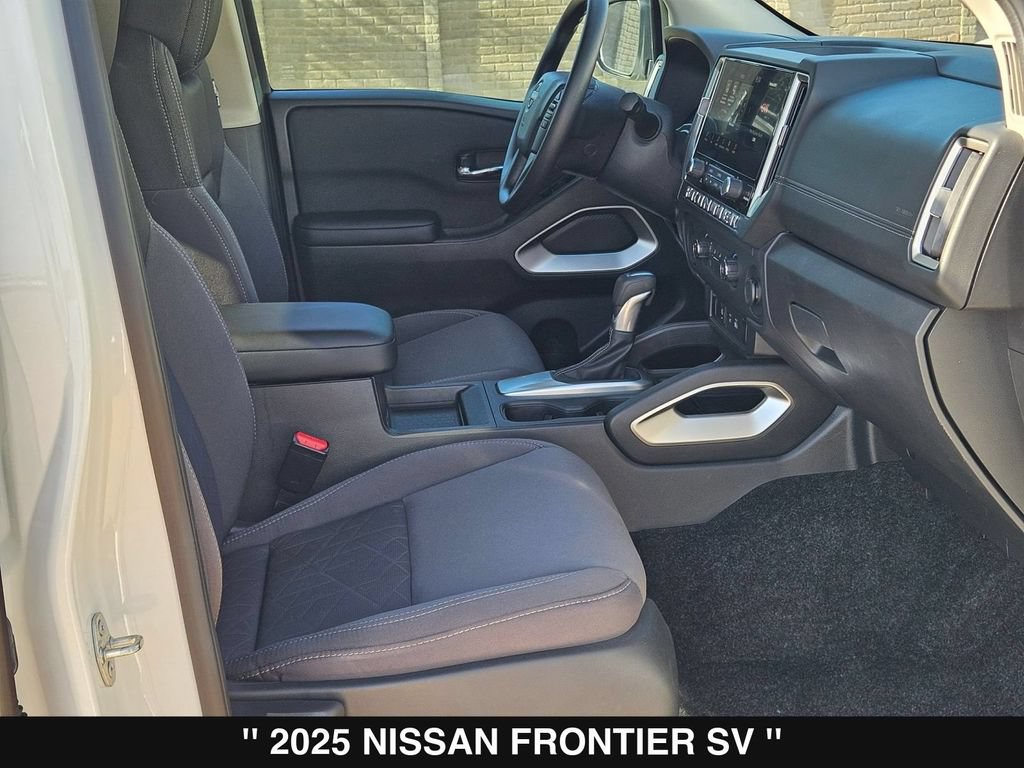 Used 2025 Nissan Frontier SV RWD image 28