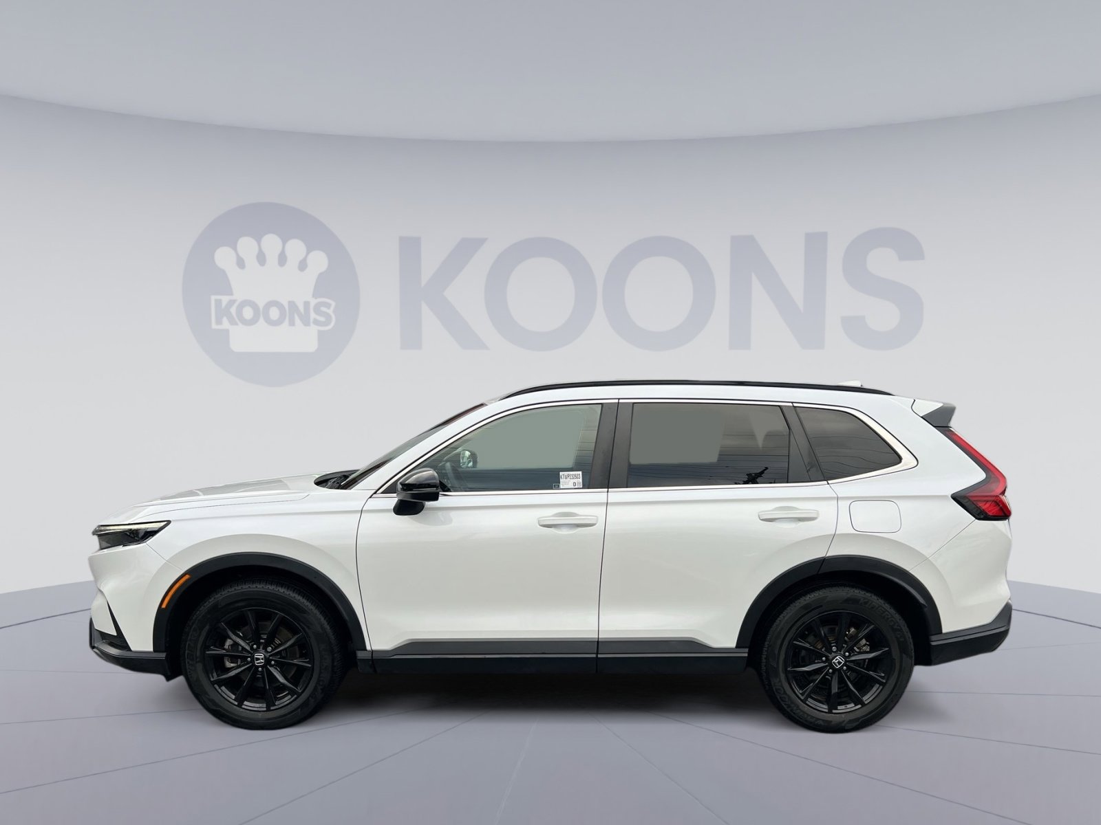 Used 2023 Honda CR-V Sport image 2