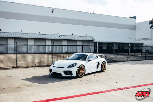 Used 2020 Porsche 718 Cayman GT4 RWD image 17
