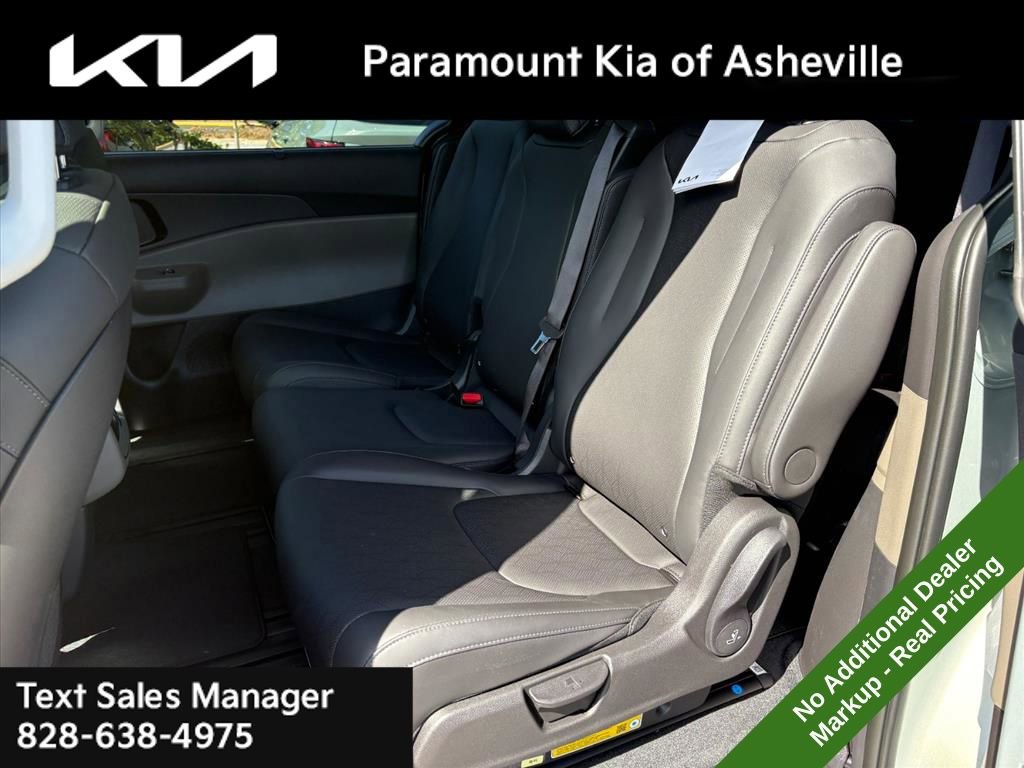 New 2026 Kia Carnival EX image 22