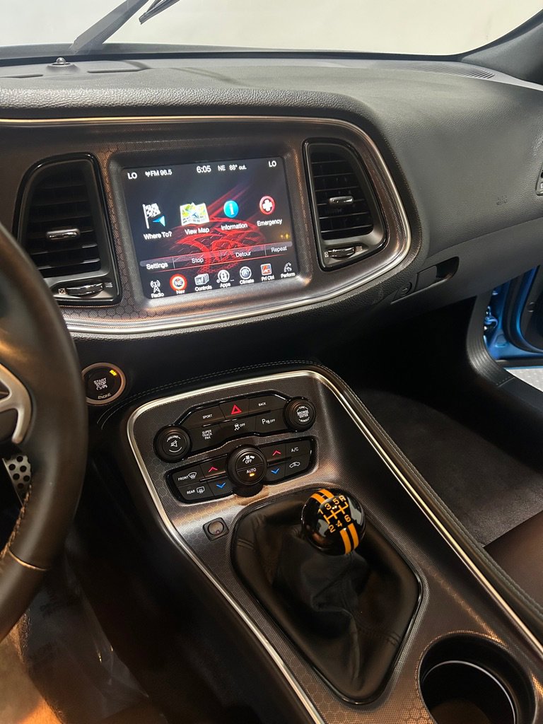 Used 2016 Dodge Challenger R/T Scat Pack w/ Leather Interior Group image 12