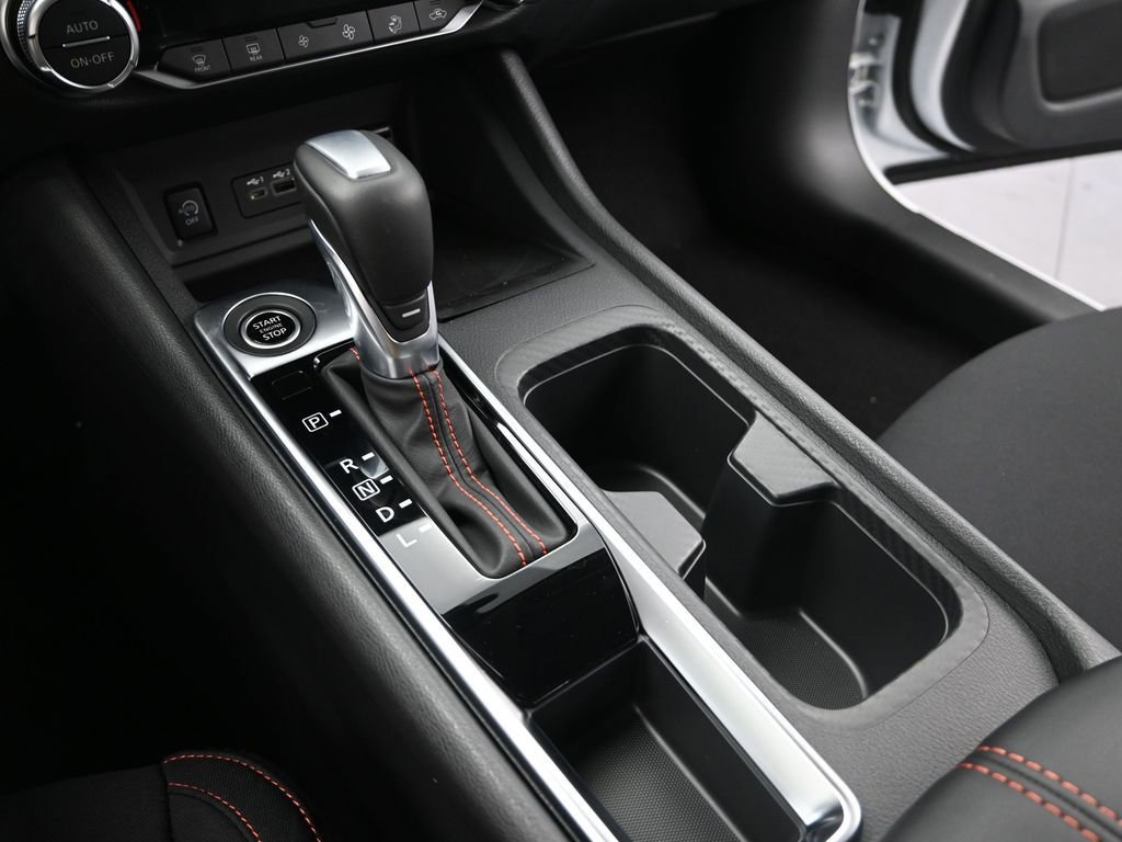 Used 2025 Nissan Sentra SR image 14