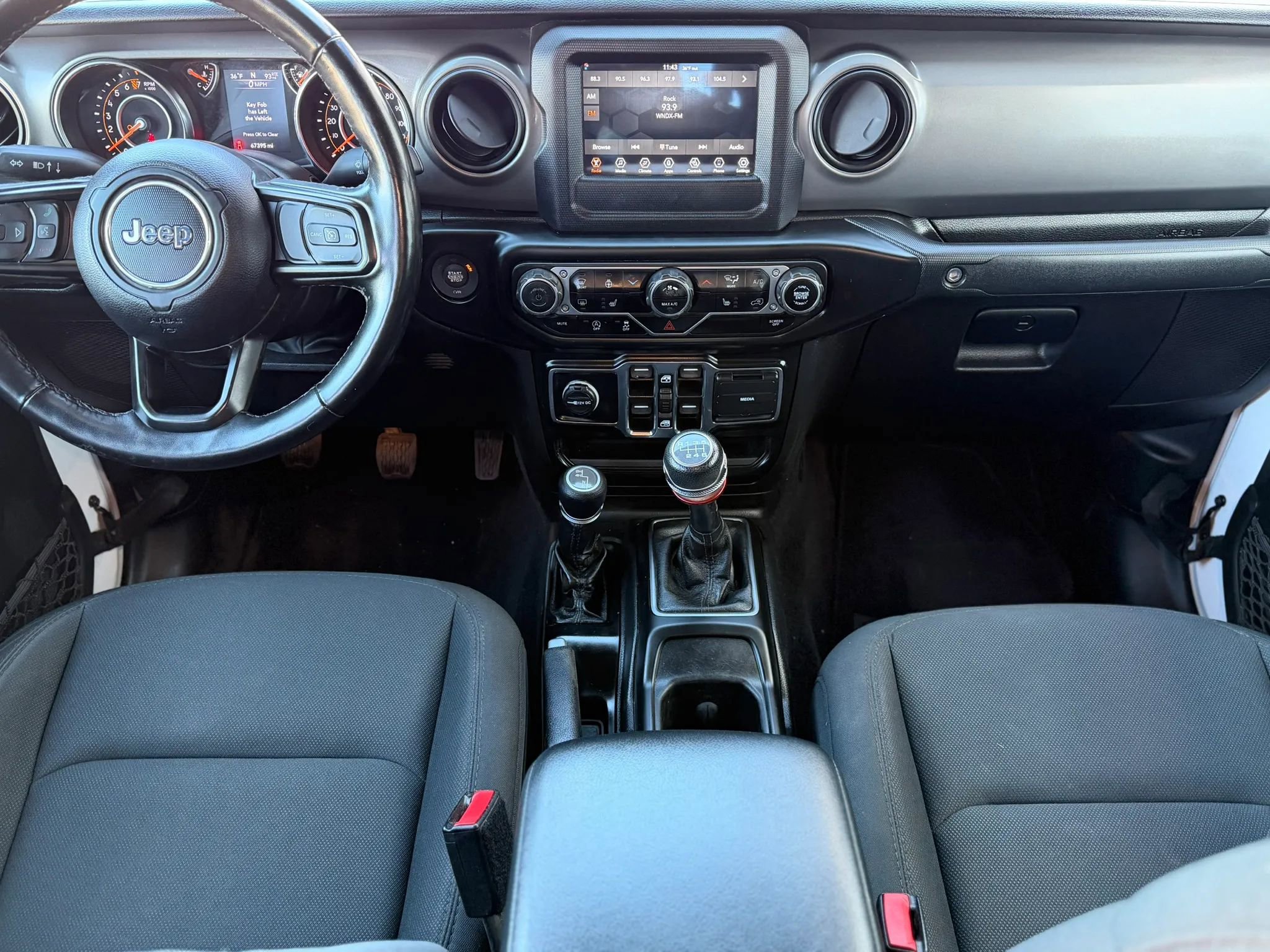 Used 2022 Jeep Gladiator Sport AWD/4WD image 15