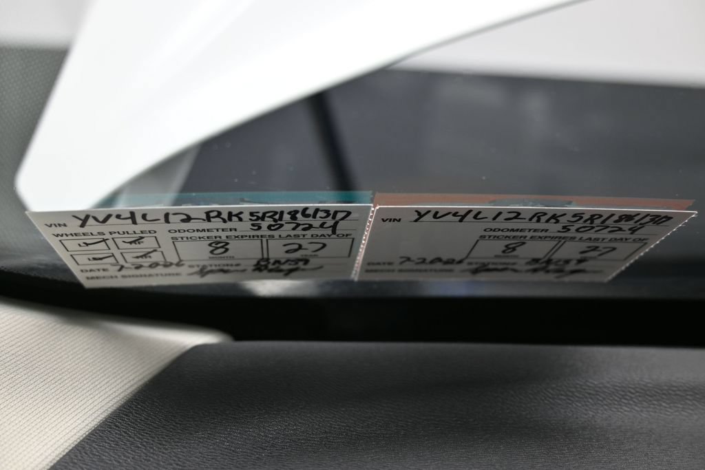 Used 2024 Volvo XC60 B5 Core w/ Protection Package Premier AWD/4WD image 8