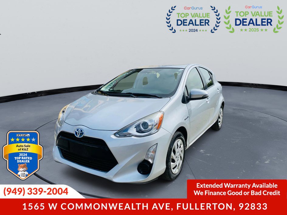 Used 2015 Toyota Prius C One FWD image 2