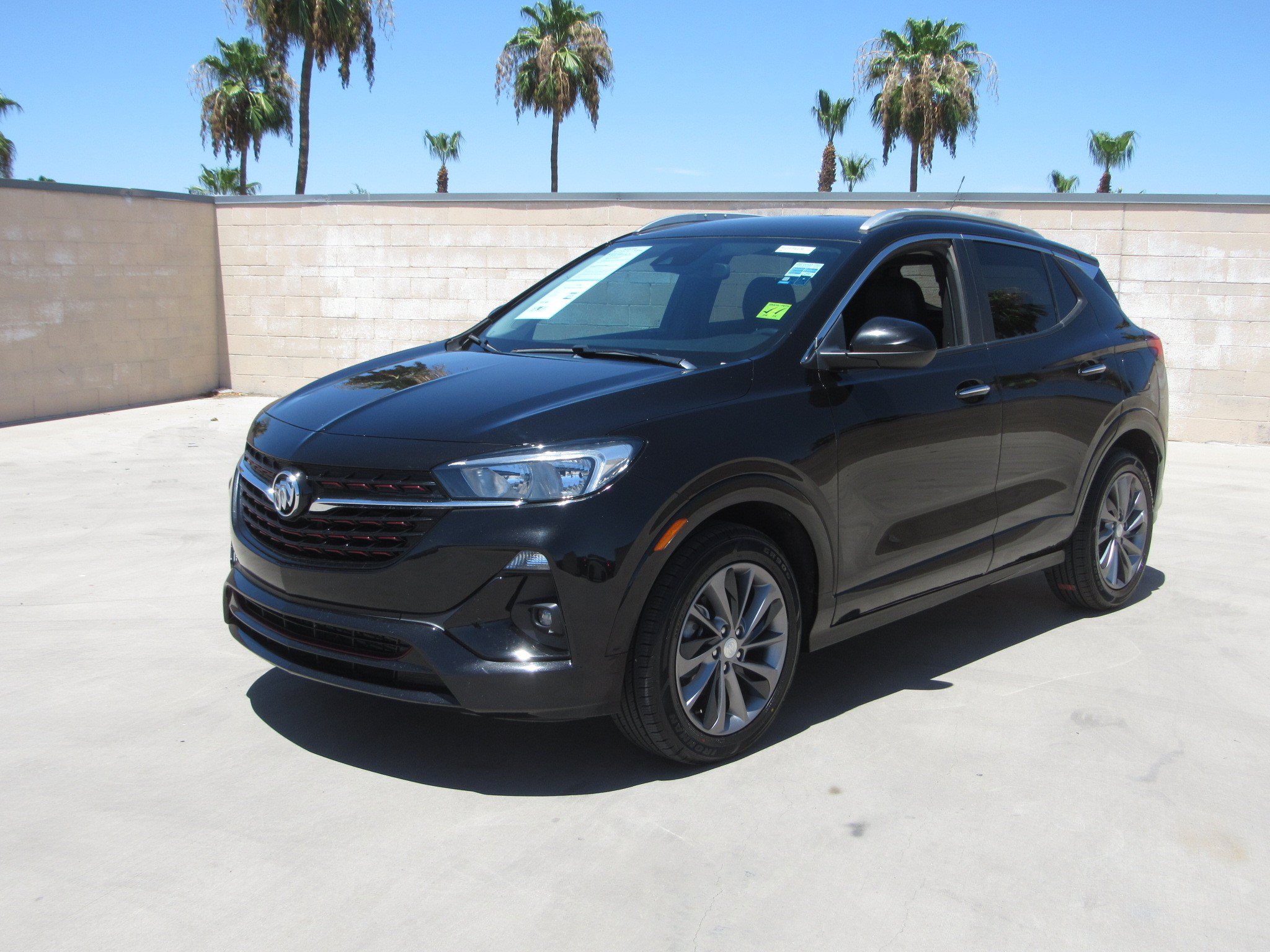 Used 2022 Buick Encore GX Select w/ Sport Touring Package FWD image 1