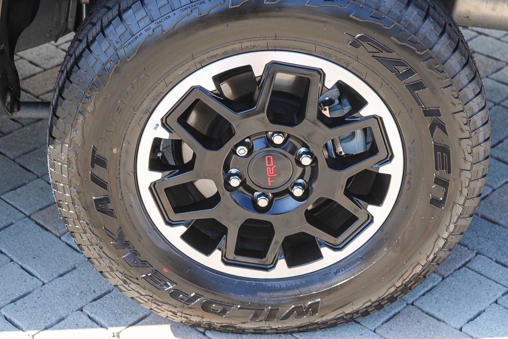 Used 2024 Toyota Tacoma TRD Off-Road w/ TRD Off Road Upgrade Package AWD/4WD image 12