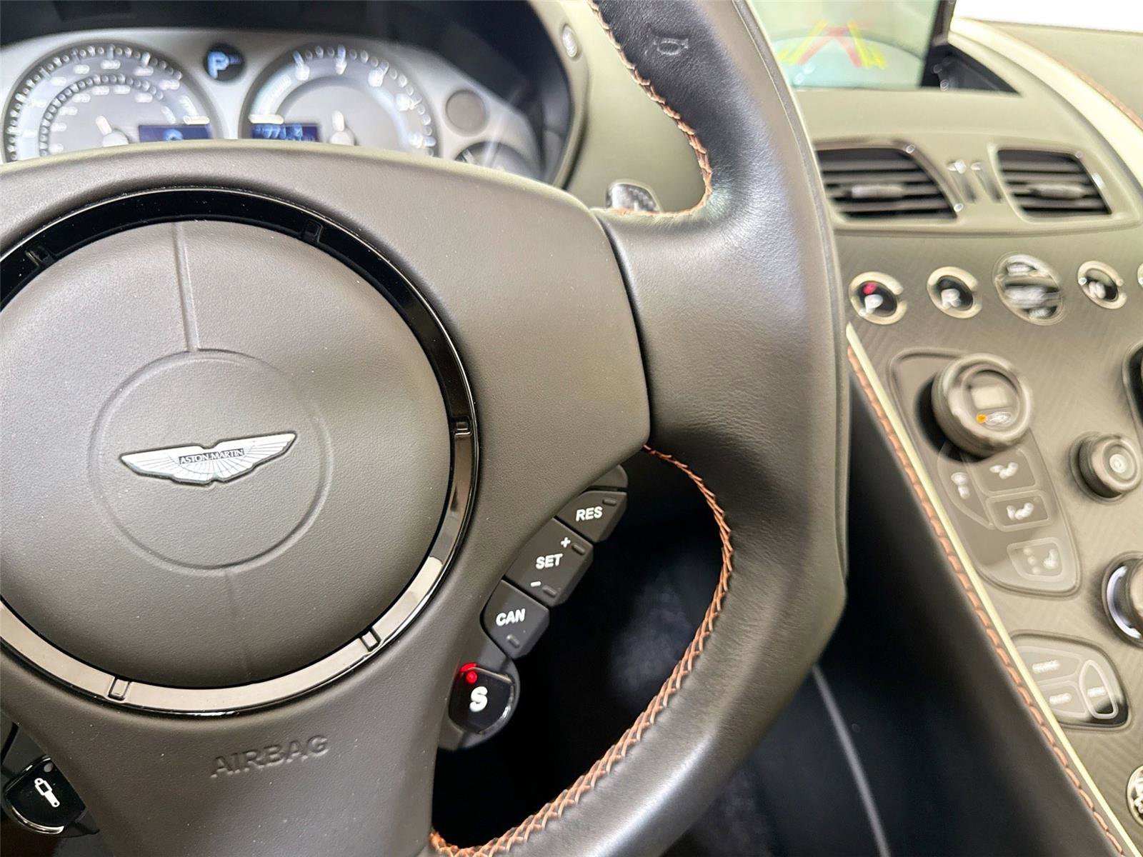 Used 2018 Aston Martin Vanquish Zagato image 23