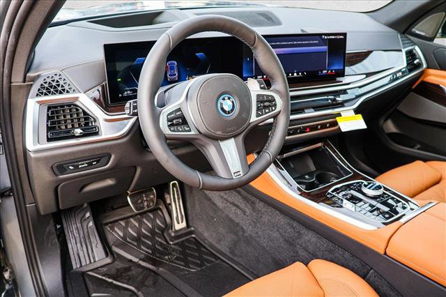 New 2026 BMW X5 xDrive50e image 10