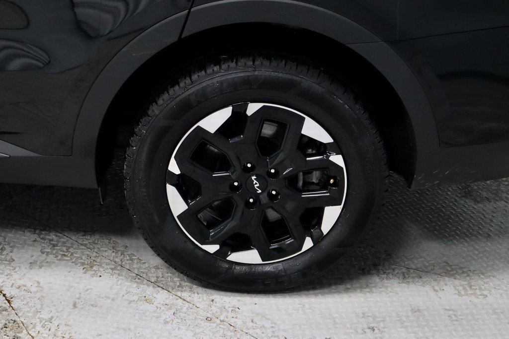 Used 2024 Kia Sorento S image 21