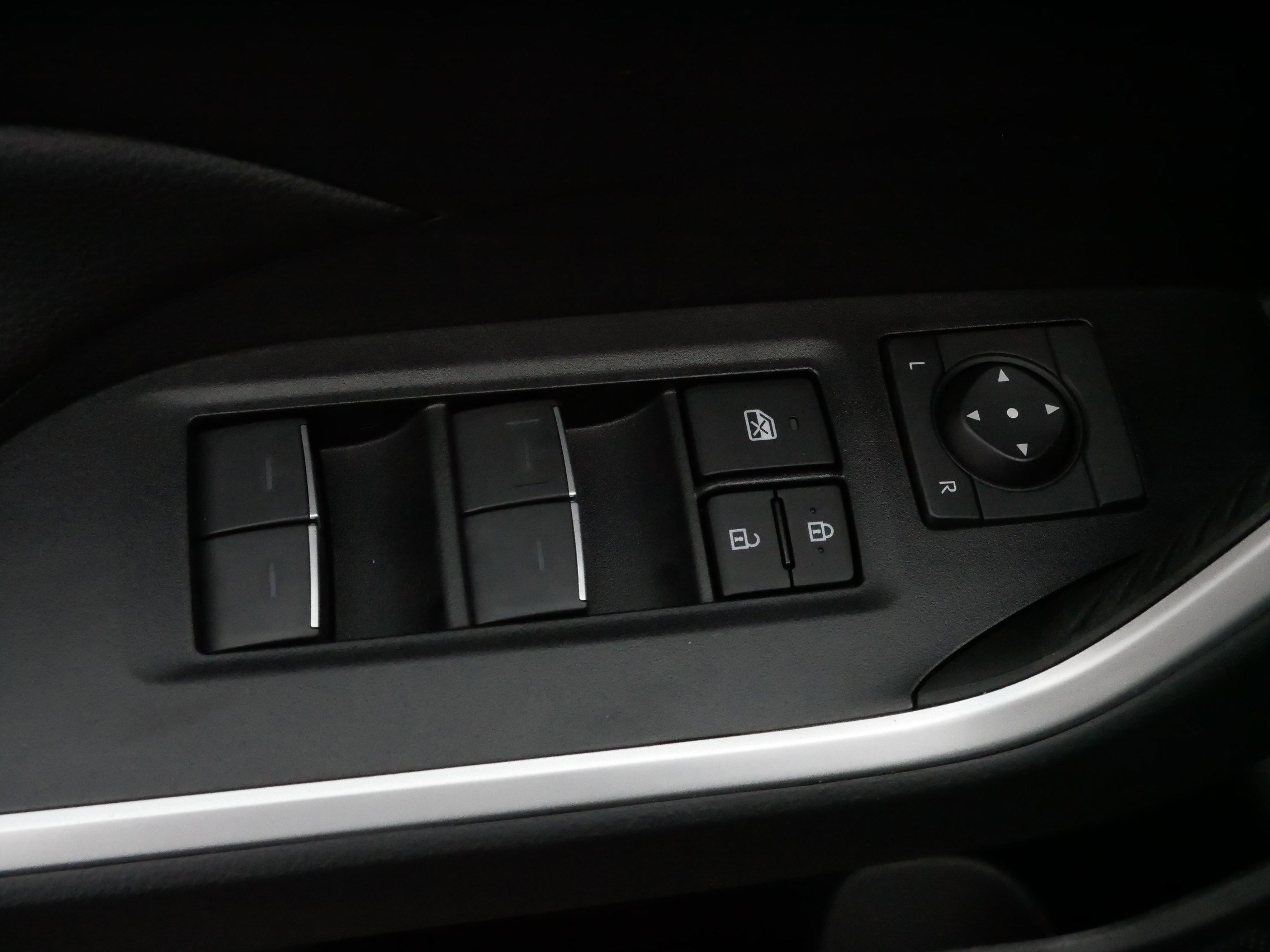 Certified 2025 Toyota RAV4 XLE Premium image 20