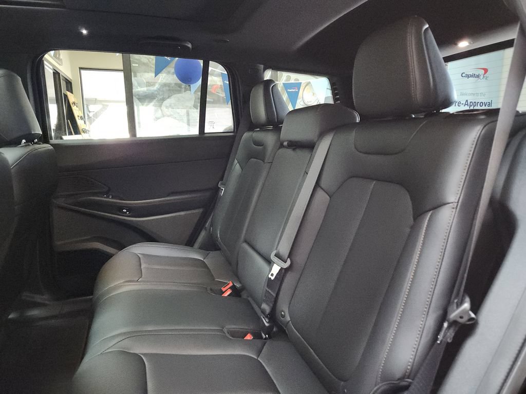 New 2026 Jeep Cherokee Limited AWD/4WD image 16