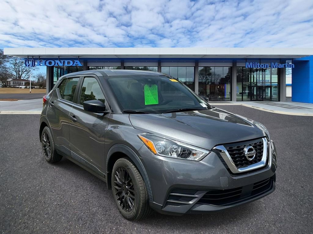 Used 2020 Nissan Kicks S