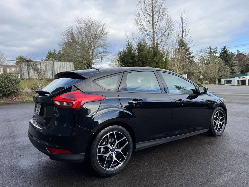 Used 2017 Ford Focus SEL image 3